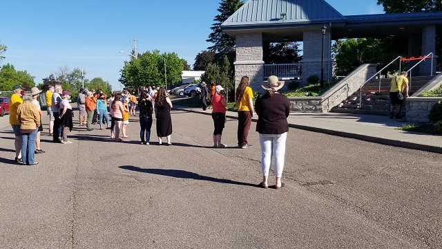 residential-school-memorial-eganville-mark-woermke